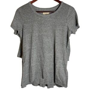 Chaser Tiered Ruffle Back Crew Neck Short Sleeve Knit Heather Gray T-Shirt M